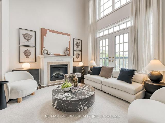 Townhouse for sale in Woburn, Ontario