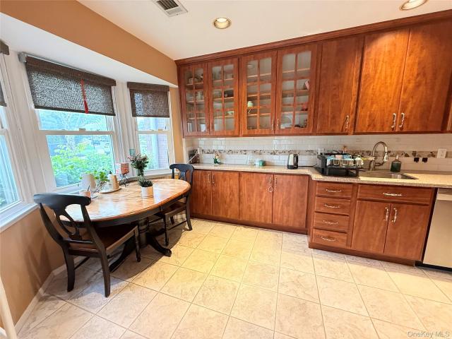 Property for rent in Nassau, New York