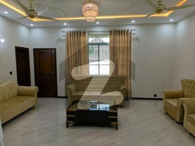 House for sale in Faisalabad, Islamabad Capital Territory