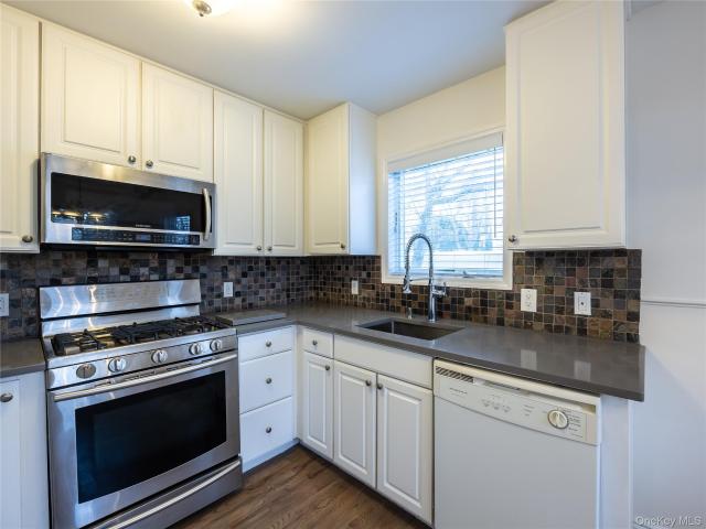 Property for rent in Nassau, New York