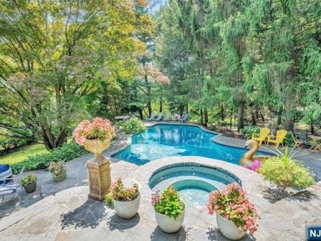 House for sale in Mahwah