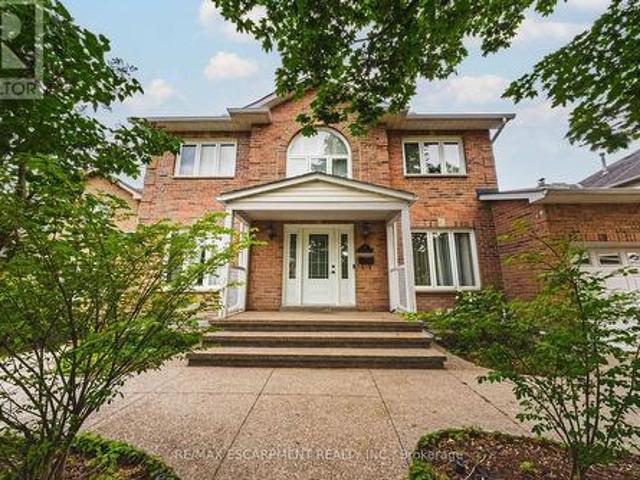 House for sale in Ancaster, Ontario