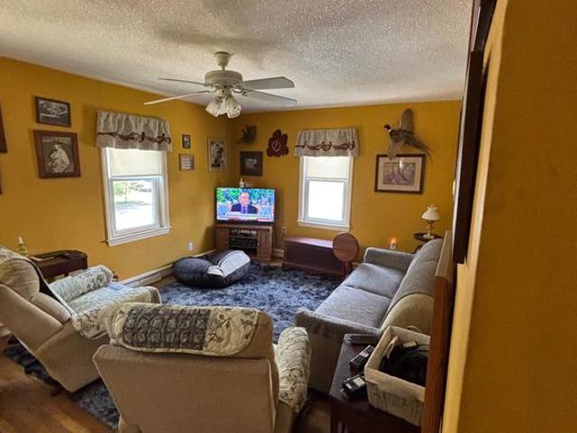 House for sale in Audubon
