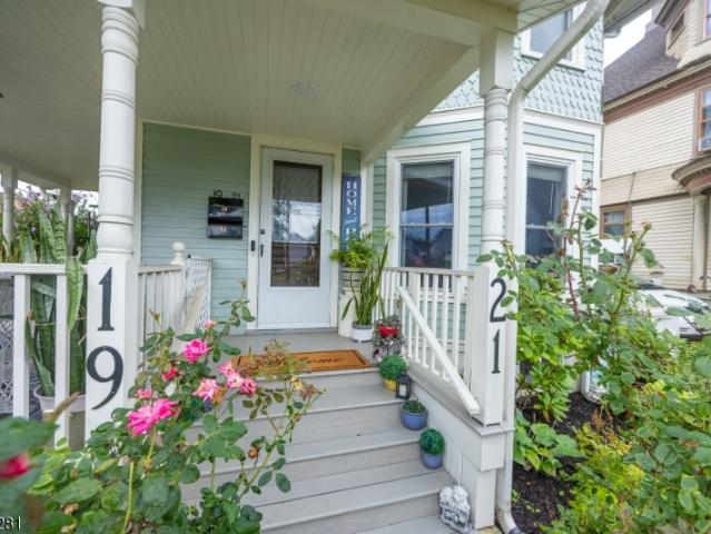 House for sale in Washington, New Jersey