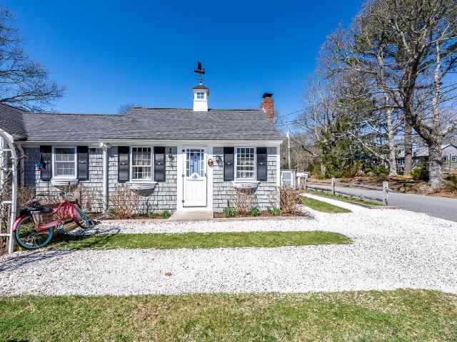 Condo for sale in Cotuit