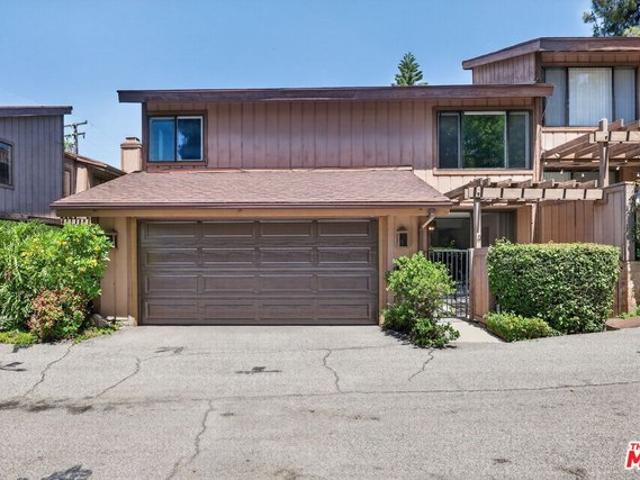Townhouse for sale in California