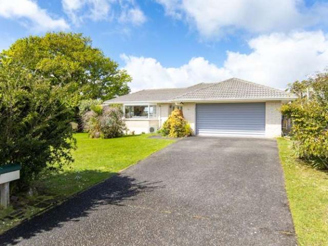 House for sale in West Harbour, Upper Harbour