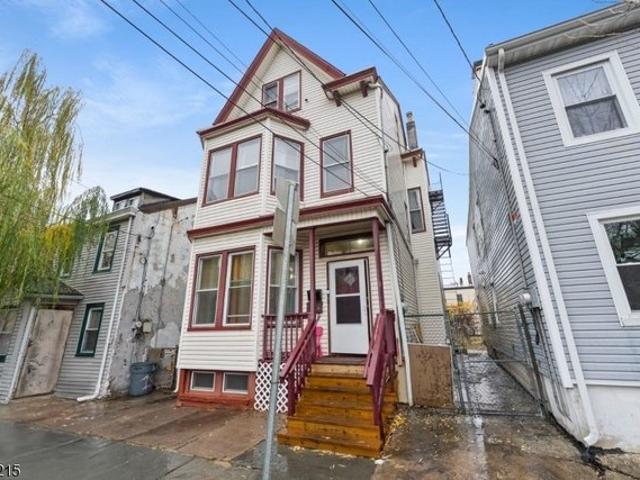 House for sale in Passaic, New Jersey