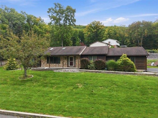 House for sale in Old Hauto, Nesquehoning