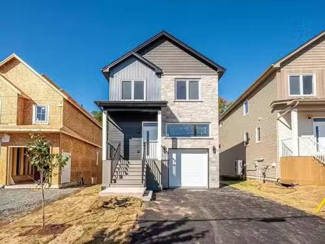 House for sale in Dartmouth, Nova Scotia
