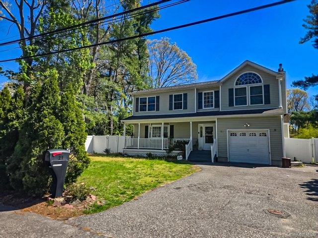 House for sale in Centereach, New York