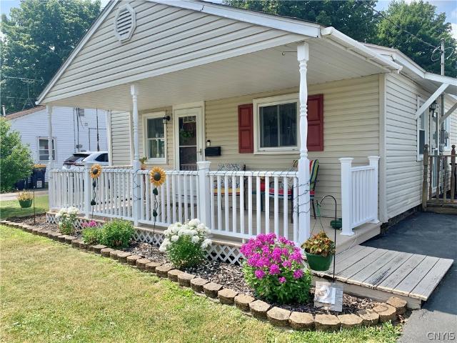 House for sale in Oneida, New York