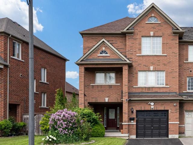 Townhouse for sale in Woburn, Ontario