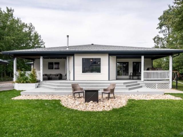 House for sale in Alberta Beach, Alberta