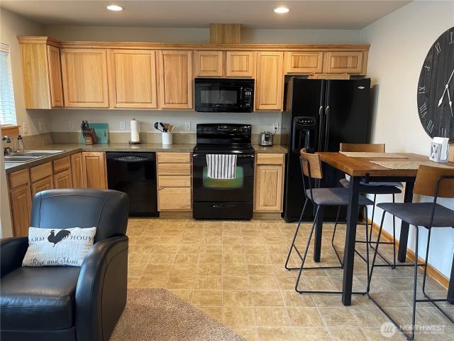 Condo for sale in Ronald