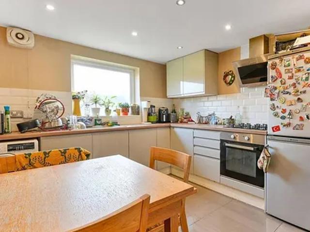 Apartment for rent in London Borough of Ealing, Greater London