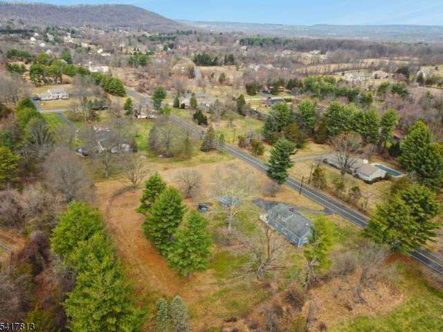 House for sale in Neshanic Station, New Jersey