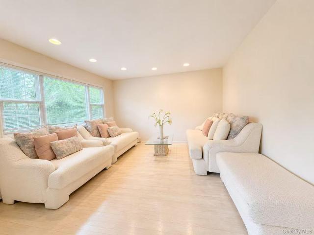 Property for rent in Nassau, New York
