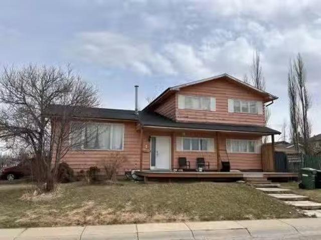 House for sale in Airdrie, Alberta