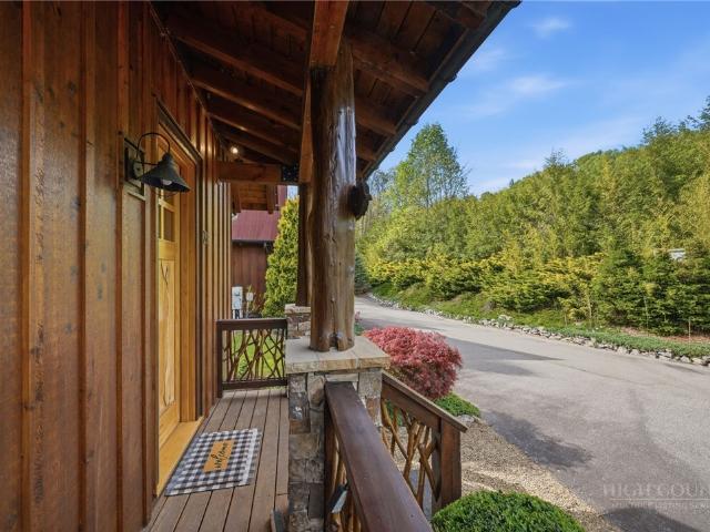 Townhouse for sale in Avery, North Carolina