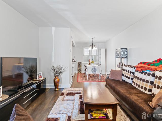 Townhouse for sale in Metuchen