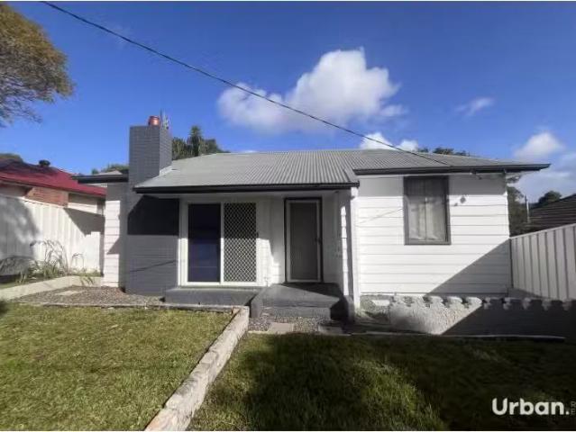 House for rent in Newcastle, Newcastle-Maitland
