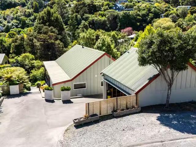 House for sale in Little Akaloa, Canterbury