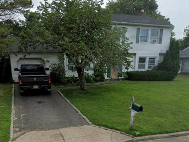 House for sale in Centereach, New York