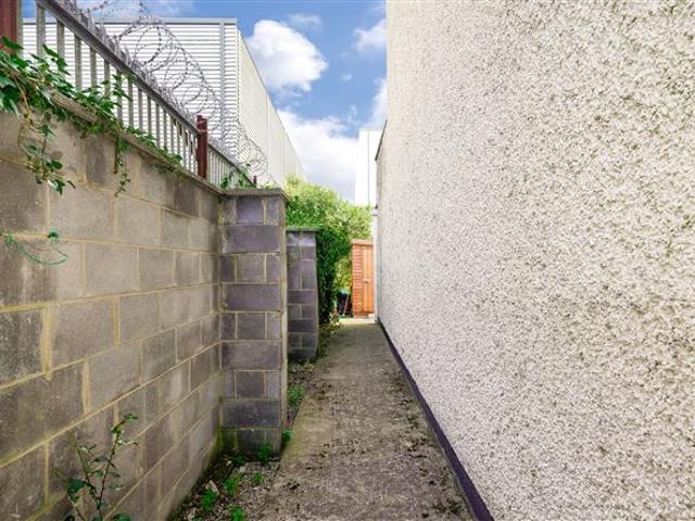 Apartment for sale in Bluebell, North Tipperary