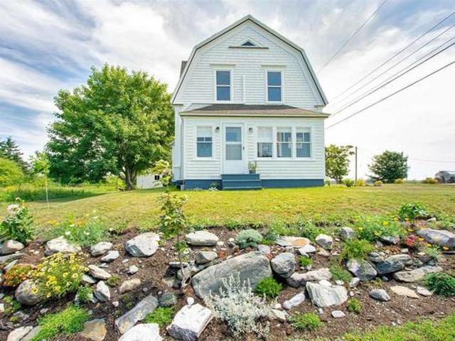 House for sale in Pubnico, Nova Scotia