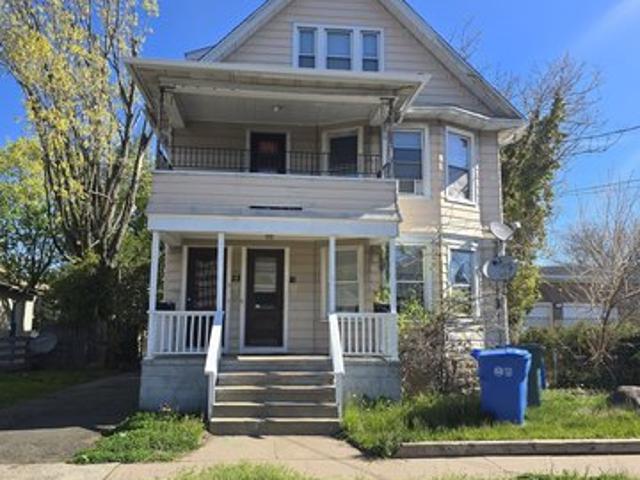 House for sale in Hamden, Connecticut