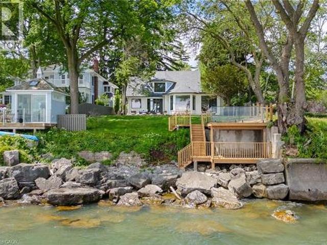 House for sale in Oakville, Ontario