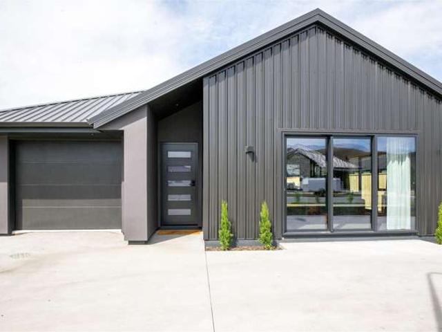 House for sale in Otakou