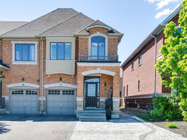 Townhouse for sale in Woburn, Ontario