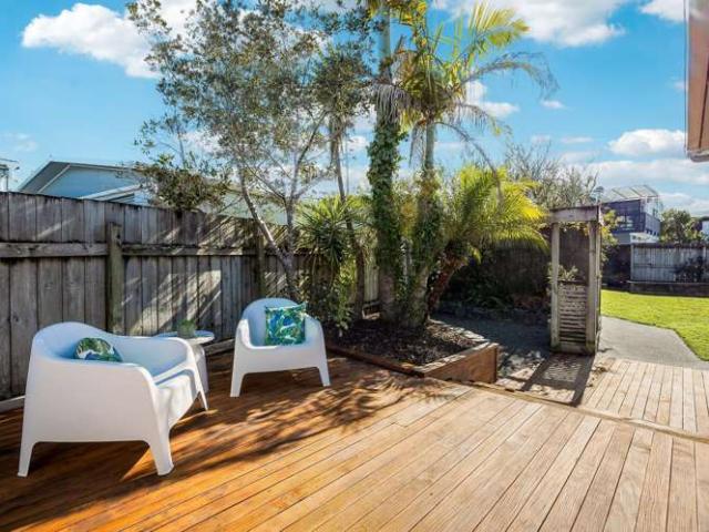 House for sale in Snells Beach
