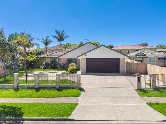 House for sale in Flat Bush, Howick