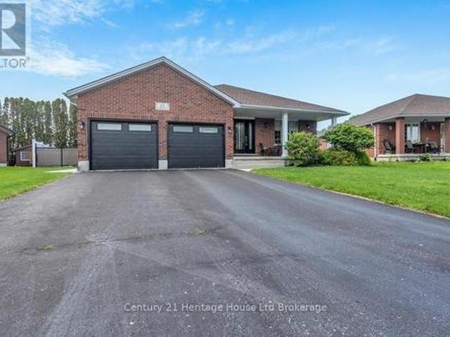 House for sale in Delhi, Ontario