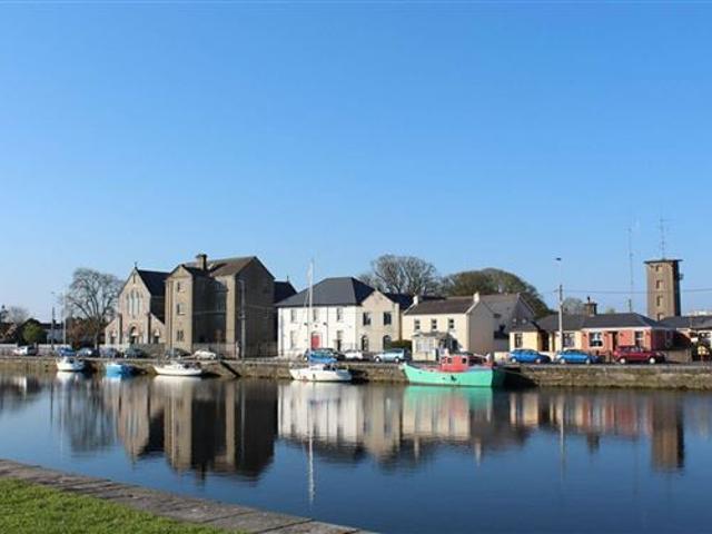 Detached House for sale in Gaillimh, Connacht