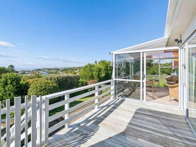 House for sale in Whangaparaoa