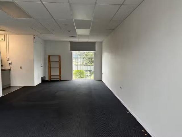 House for rent in Chaslands, Canterbury