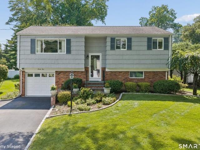 House for sale in Cos Cob, Connecticut