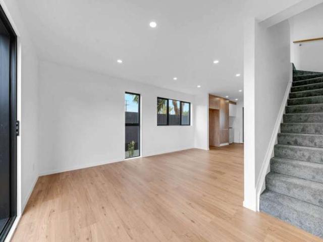 Townhouse for sale in Owhata
