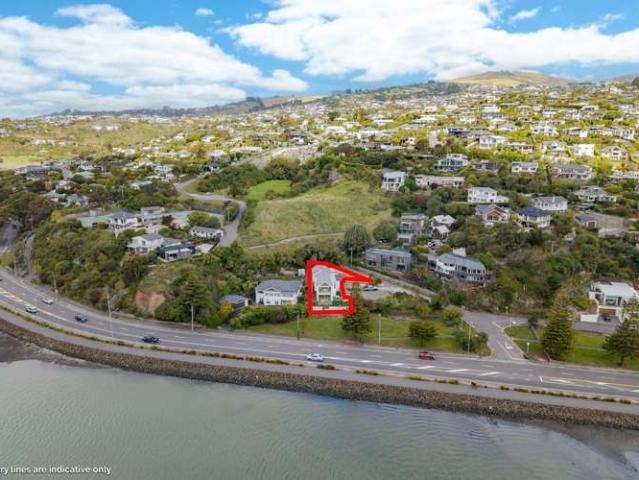 House for sale in Chaslands, Canterbury