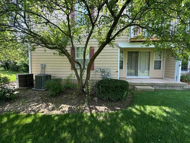 Condo for sale in Streamwood, Illinois