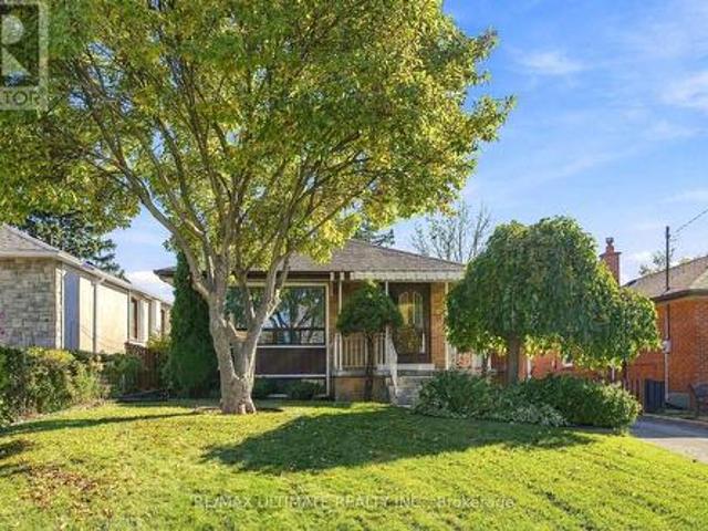 House for sale in Scarborough Centre, Toronto