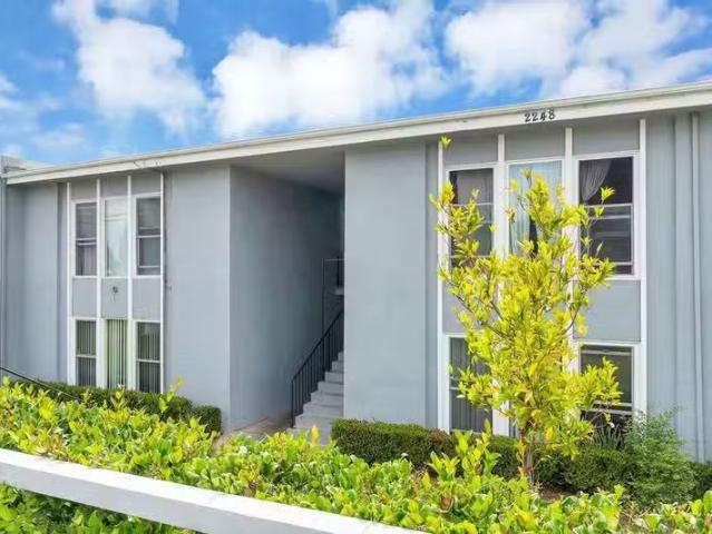 Condo for rent in Costa Mesa