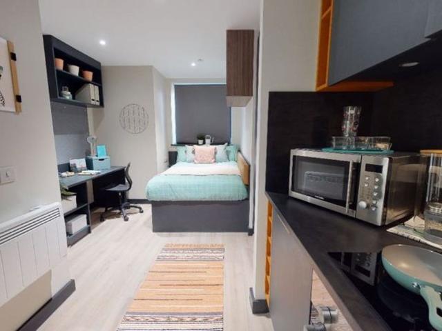 Studio for rent in Brunswick, Brighton & Hove