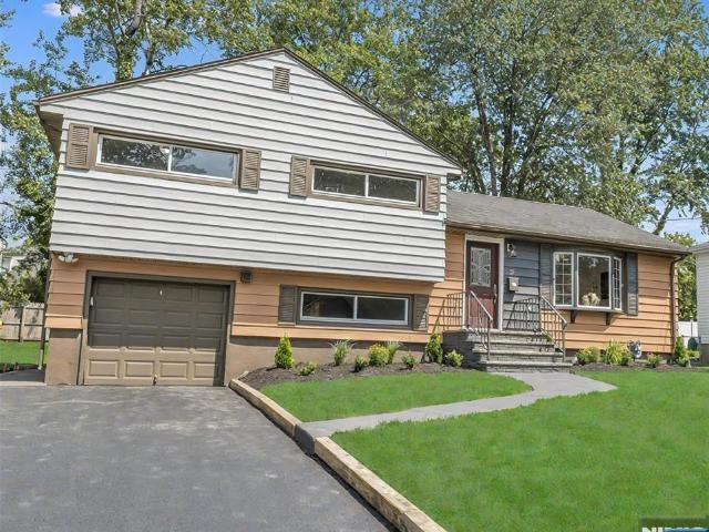 House for sale in Emerson