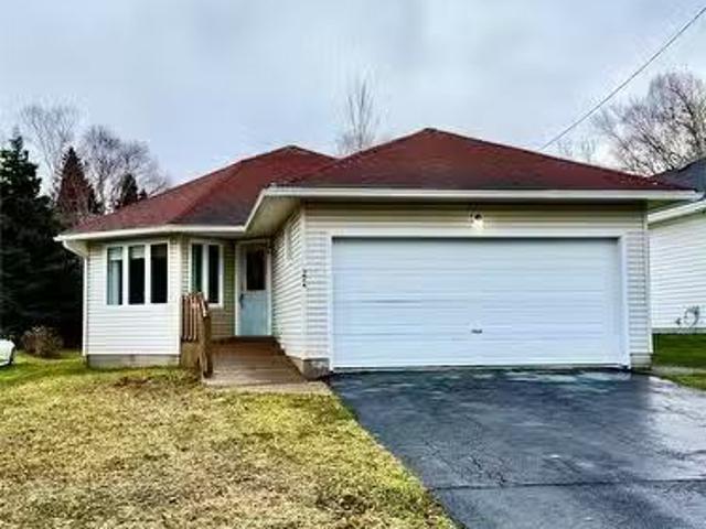 House for sale in Clarenville, Newfoundland And Labrador