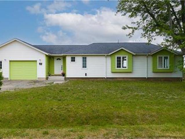 House for sale in Ontario